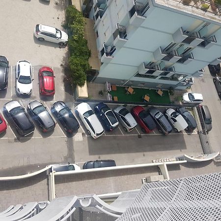 Hotel Grifone Rimini Esterno foto