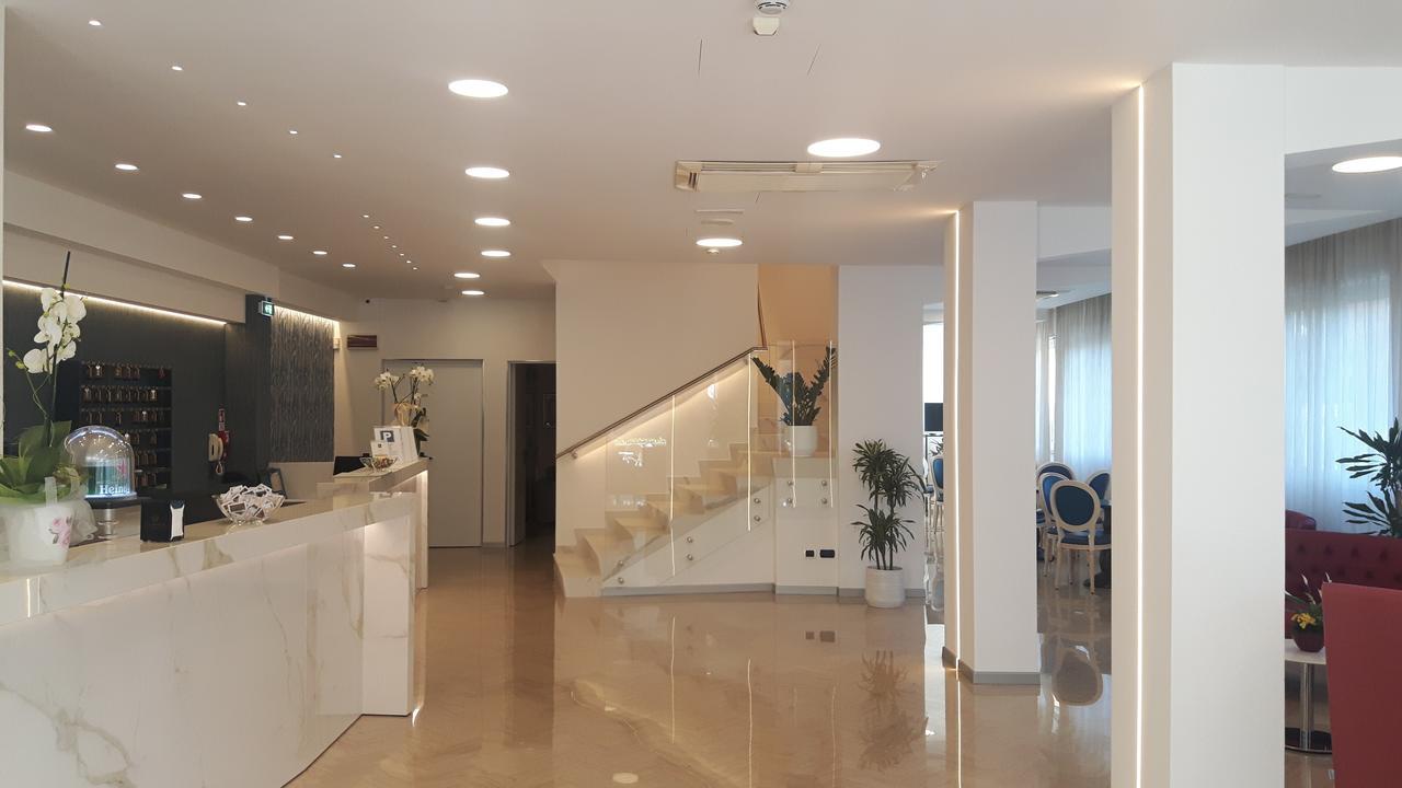 Hotel Grifone Rimini Esterno foto