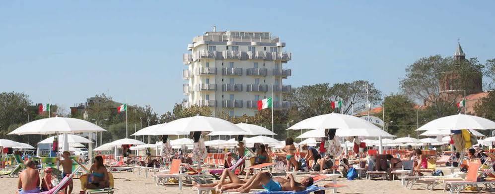 Hotel Grifone Rimini Esterno foto