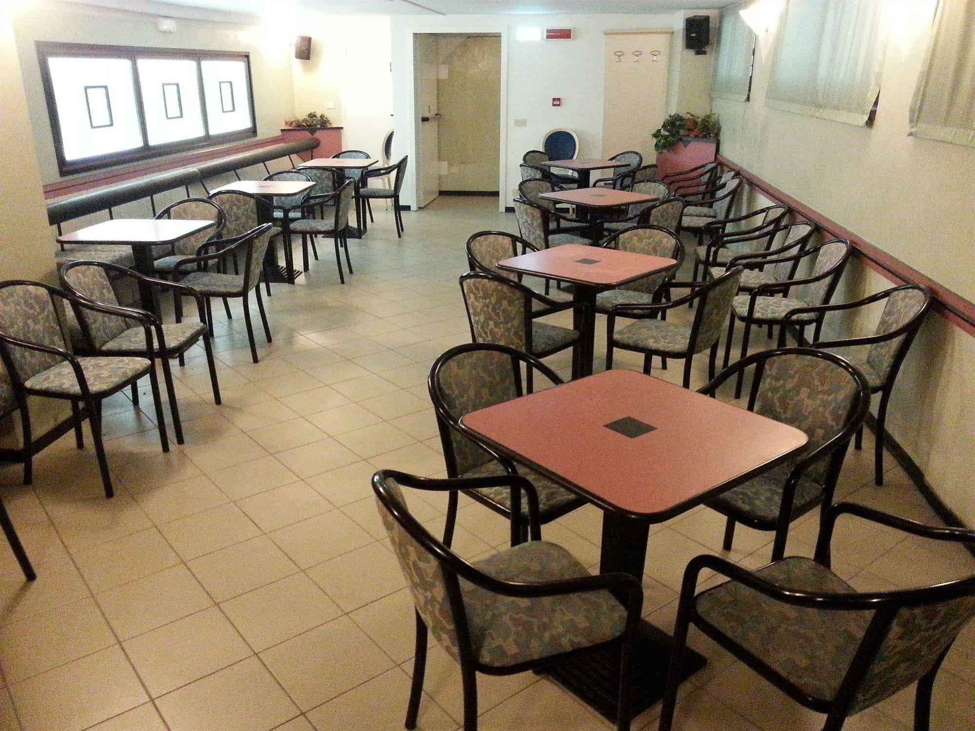 Hotel Grifone Rimini Esterno foto